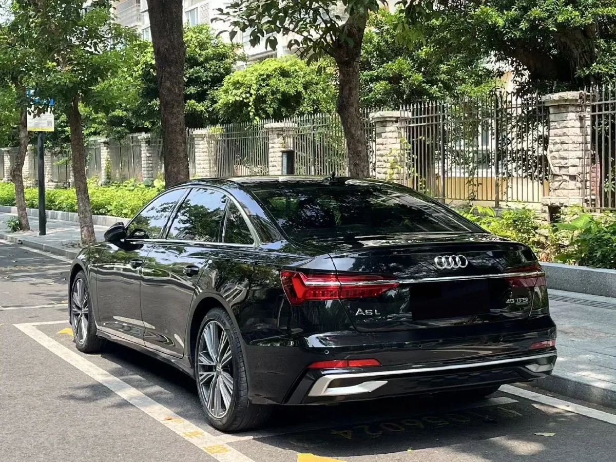 2023 Audi A6L 2.0T 190HP L4 7DCT,autocango,china used car exporter,china ev exporter,chinese used car exporter,chinese used ev exporter