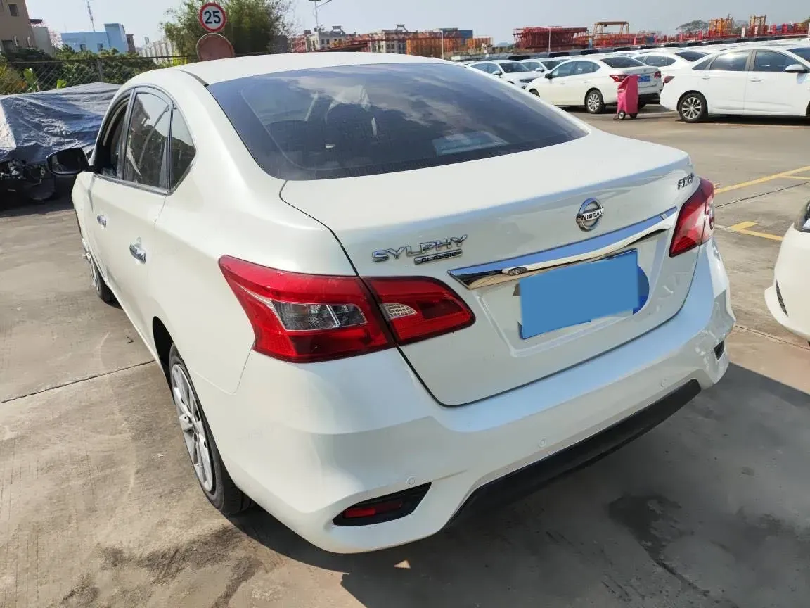 2022 Nissan Sylphy 1.6L 122HP L4 CVT,autocango,china used car exporter,china ev exporter,chinese used car exporter,chinese used ev exporter
