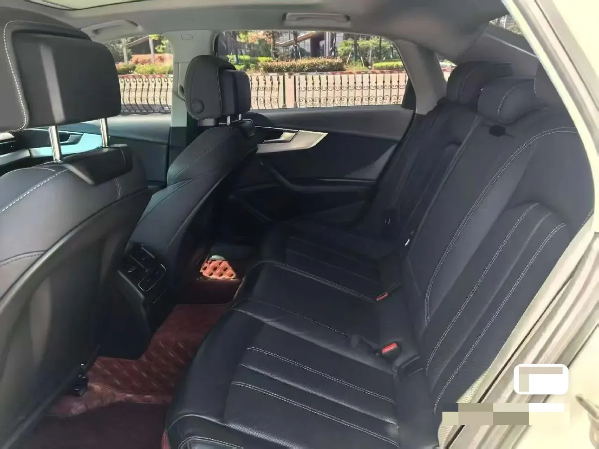2020 Audi A4L 2.0T 190HP L4 7DCT,autocango,china used car exporter,china ev exporter,chinese used car exporter,chinese used ev exporter