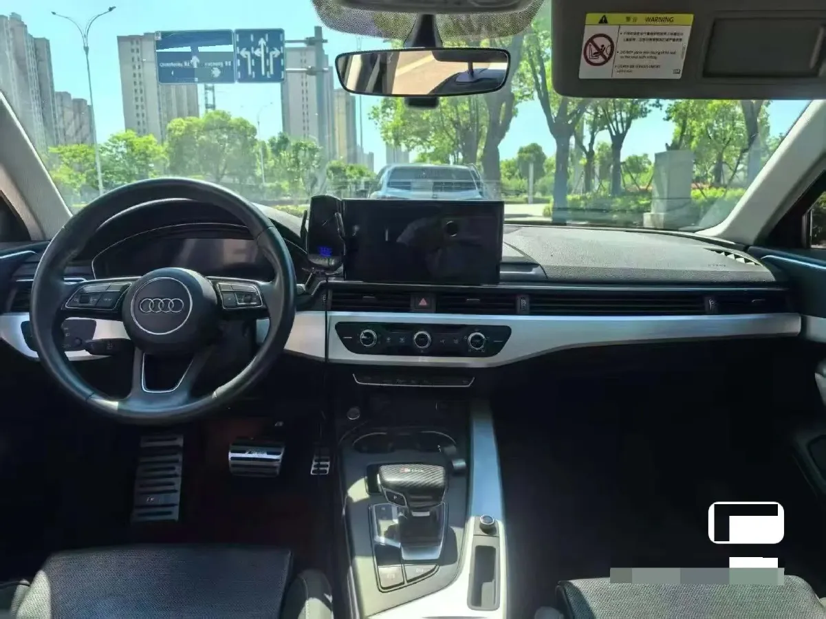 2020 Audi A4L 2.0T 190HP L4 7DCT,autocango,china used car exporter,china ev exporter,chinese used car exporter,chinese used ev exporter