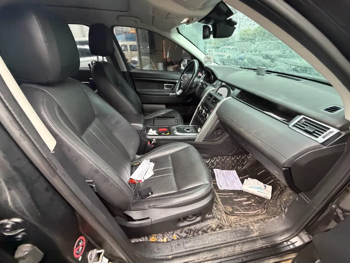 2018 Land Rover Discovery Sport 2.0T 241HP L4 9AT,autocango,china used car exporter,china ev exporter,chinese used car exporter,chinese used ev exporter