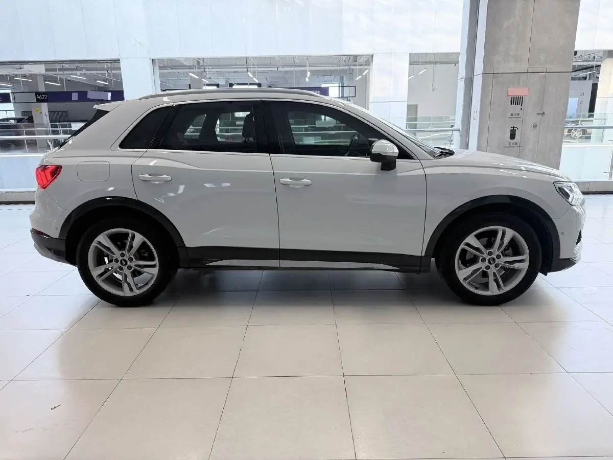 2022 Audi Q3 1.4T 150HP L4 7DCT,autocango,china used car exporter,china ev exporter,chinese used car exporter,chinese used ev exporter