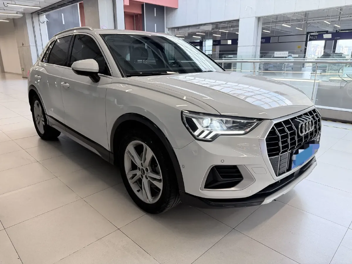 2022 Audi Q3 1.4T 150HP L4 7DCT,autocango,china used car exporter,china ev exporter,chinese used car exporter,chinese used ev exporter