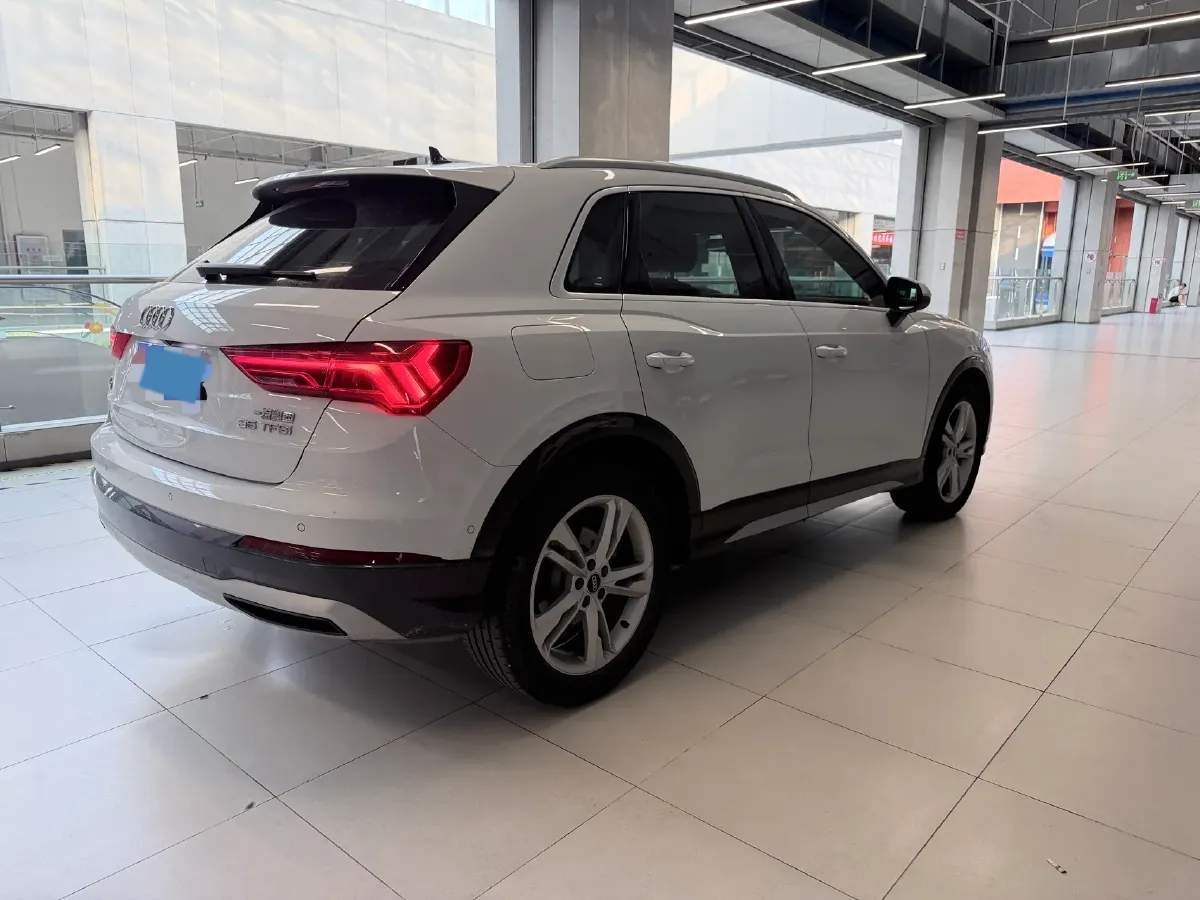 2022 Audi Q3 1.4T 150HP L4 7DCT,autocango,china used car exporter,china ev exporter,chinese used car exporter,chinese used ev exporter