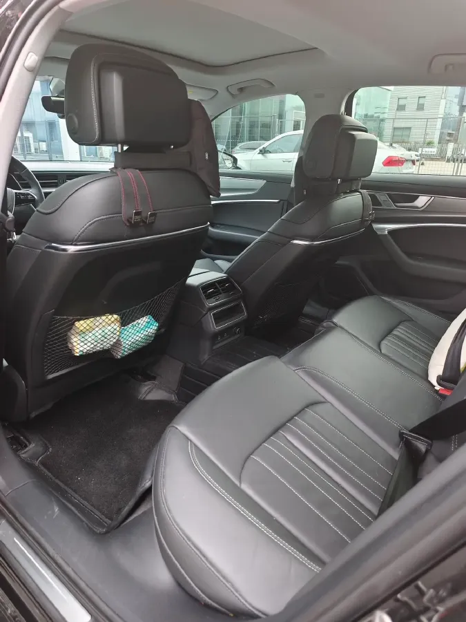 2023 Audi A6L 2.0T 190HP L4 7DCT,autocango,china used car exporter,china ev exporter,chinese used car exporter,chinese used ev exporter