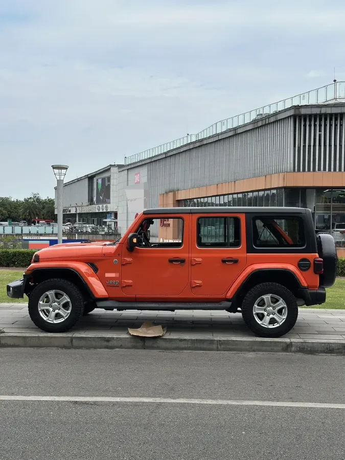 2018 Jeep Wrangler 2.0T 266HP L4 8AT,autocango,china used car exporter,china ev exporter,chinese used car exporter,chinese used ev exporter