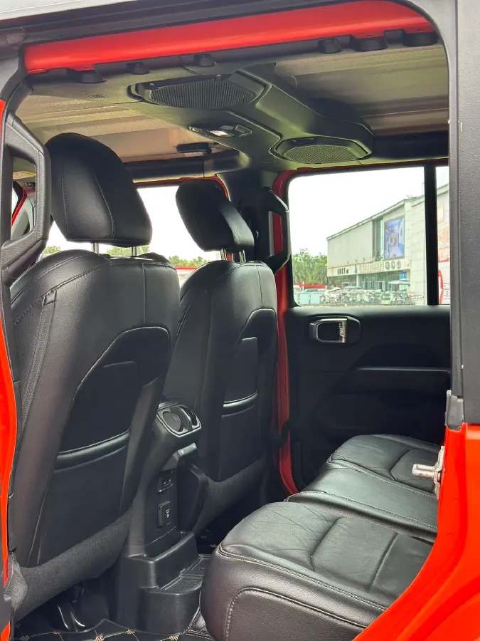 2018 Jeep Wrangler 2.0T 266HP L4 8AT,autocango,china used car exporter,china ev exporter,chinese used car exporter,chinese used ev exporter