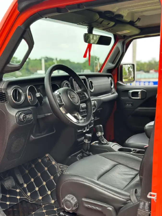 2018 Jeep Wrangler 2.0T 266HP L4 8AT,autocango,china used car exporter,china ev exporter,chinese used car exporter,chinese used ev exporter