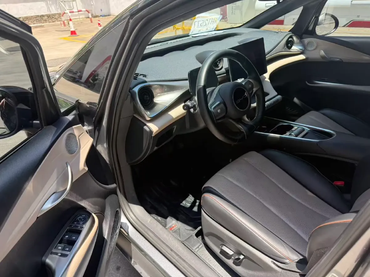 2023 BYD Dolphin BEV 44.928KWH,autocango,china used car exporter,china ev exporter,chinese used car exporter,chinese used ev exporter
