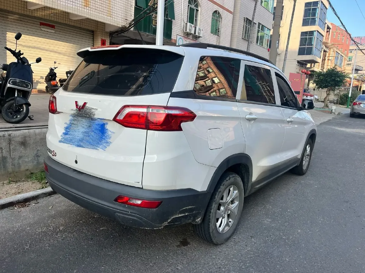 2020 WuLing HongGuang Plus 1.5L 99HP L4 6MT,autocango,china used car exporter,china ev exporter,chinese used car exporter,chinese used ev exporter