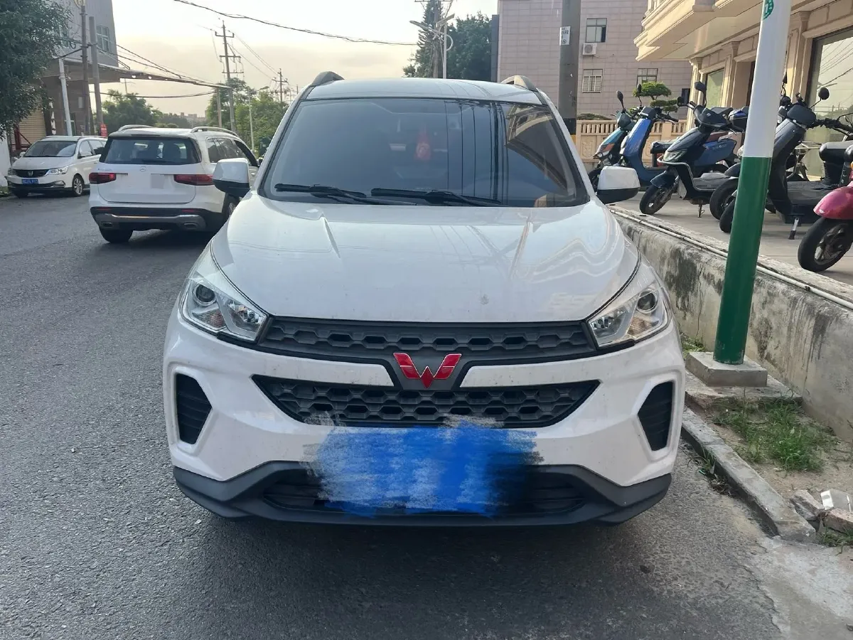 2020 WuLing HongGuang Plus 1.5L 99HP L4 6MT,autocango,china used car exporter,china ev exporter,chinese used car exporter,chinese used ev exporter