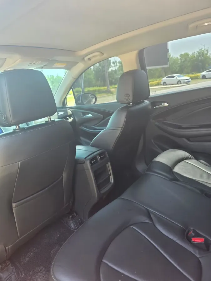 2020 Buick EnvisionPlus 1.5T 169HP L4 7DCT,autocango,china used car exporter,china ev exporter,chinese used car exporter,chinese used ev exporter
