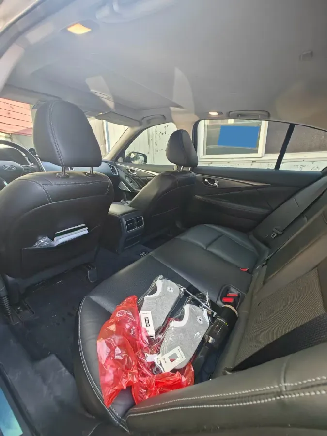 2018 Jeep Grand Commander 2.0T 265HP L4 9AT,autocango,china used car exporter,china ev exporter,chinese used car exporter,chinese used ev exporter