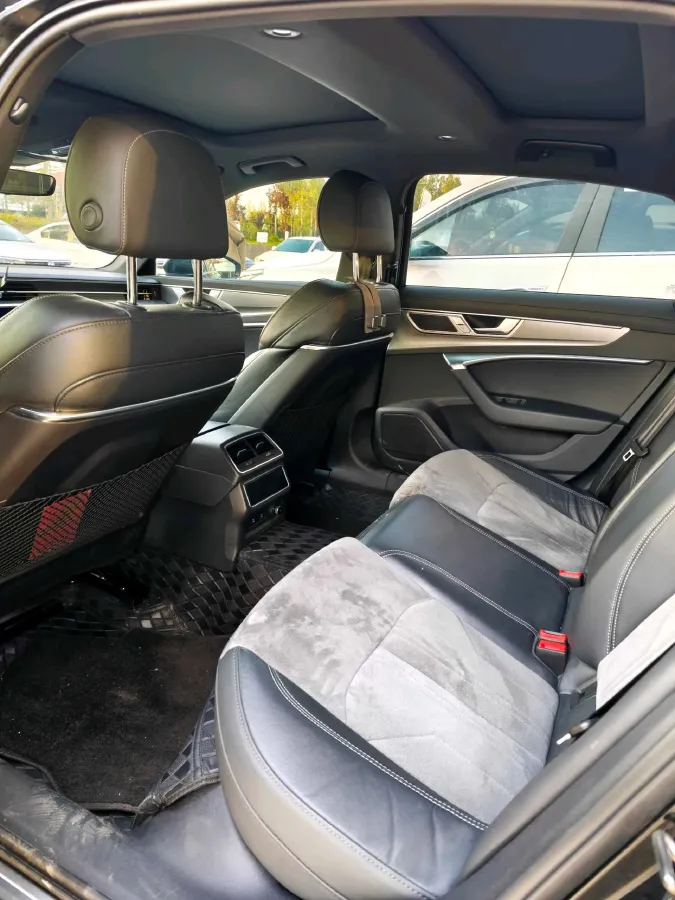 2024 Audi A6L 2.0T 245HP L4 7DCT,autocango,china used car exporter,china ev exporter,chinese used car exporter,chinese used ev exporter
