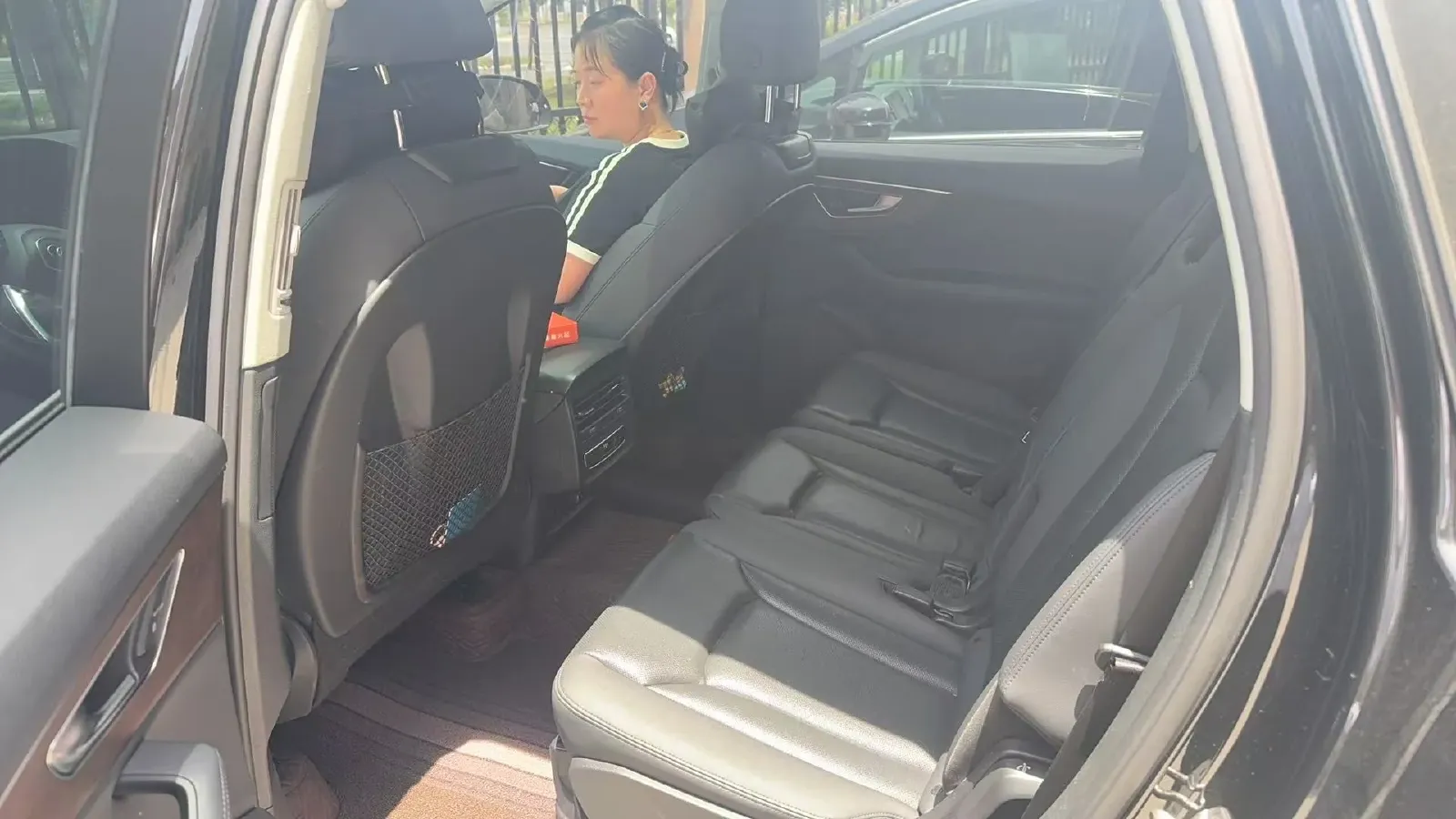 2023 Audi Q7 2.0T 265HP L4 8AT,autocango,china used car exporter,china ev exporter,chinese used car exporter,chinese used ev exporter