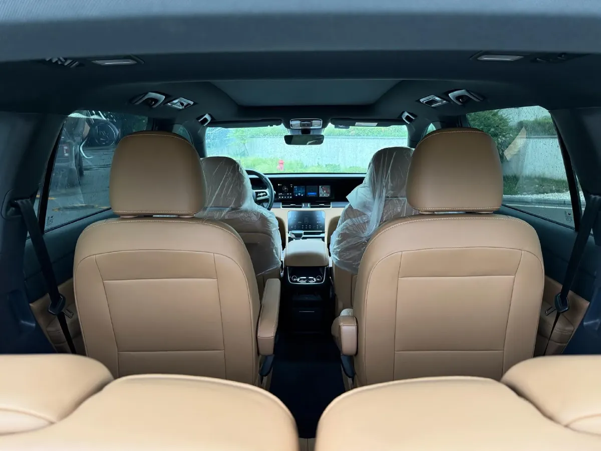 2021 Li ONE Range Extended 131HP REEV 40.5KWH,autocango,china used car exporter,china ev exporter,chinese used car exporter,chinese used ev exporter