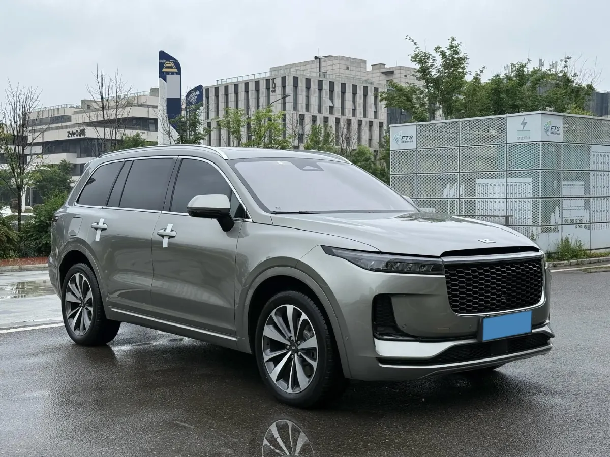 2021 Li ONE Range Extended 131HP REEV 40.5KWH,autocango,china used car exporter,china ev exporter,chinese used car exporter,chinese used ev exporter