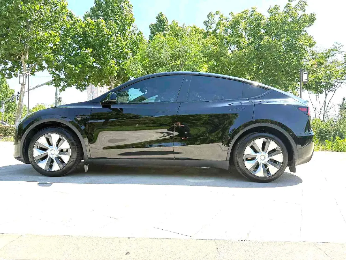 2022 Tesla Model Y BEV 60KWH,autocango,china used car exporter,china ev exporter,chinese used car exporter,chinese used ev exporter