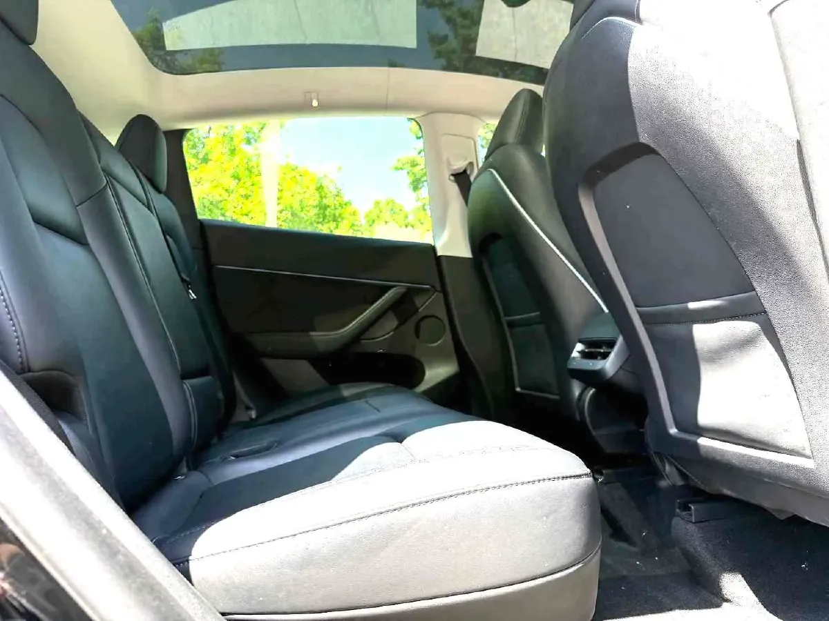 2022 Tesla Model Y BEV 60KWH,autocango,china used car exporter,china ev exporter,chinese used car exporter,chinese used ev exporter