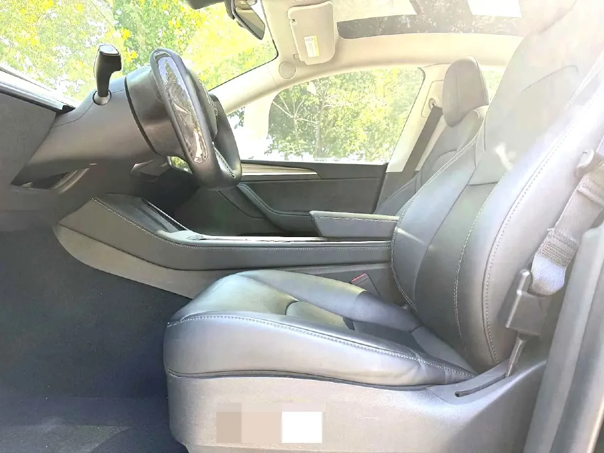 2022 Tesla Model Y BEV 60KWH,autocango,china used car exporter,china ev exporter,chinese used car exporter,chinese used ev exporter