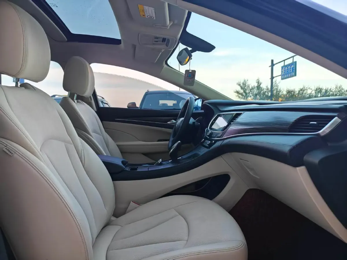 2019 Buick Larcosse 2.0T 241HP L4 9AT,autocango,china used car exporter,china ev exporter,chinese used car exporter,chinese used ev exporter