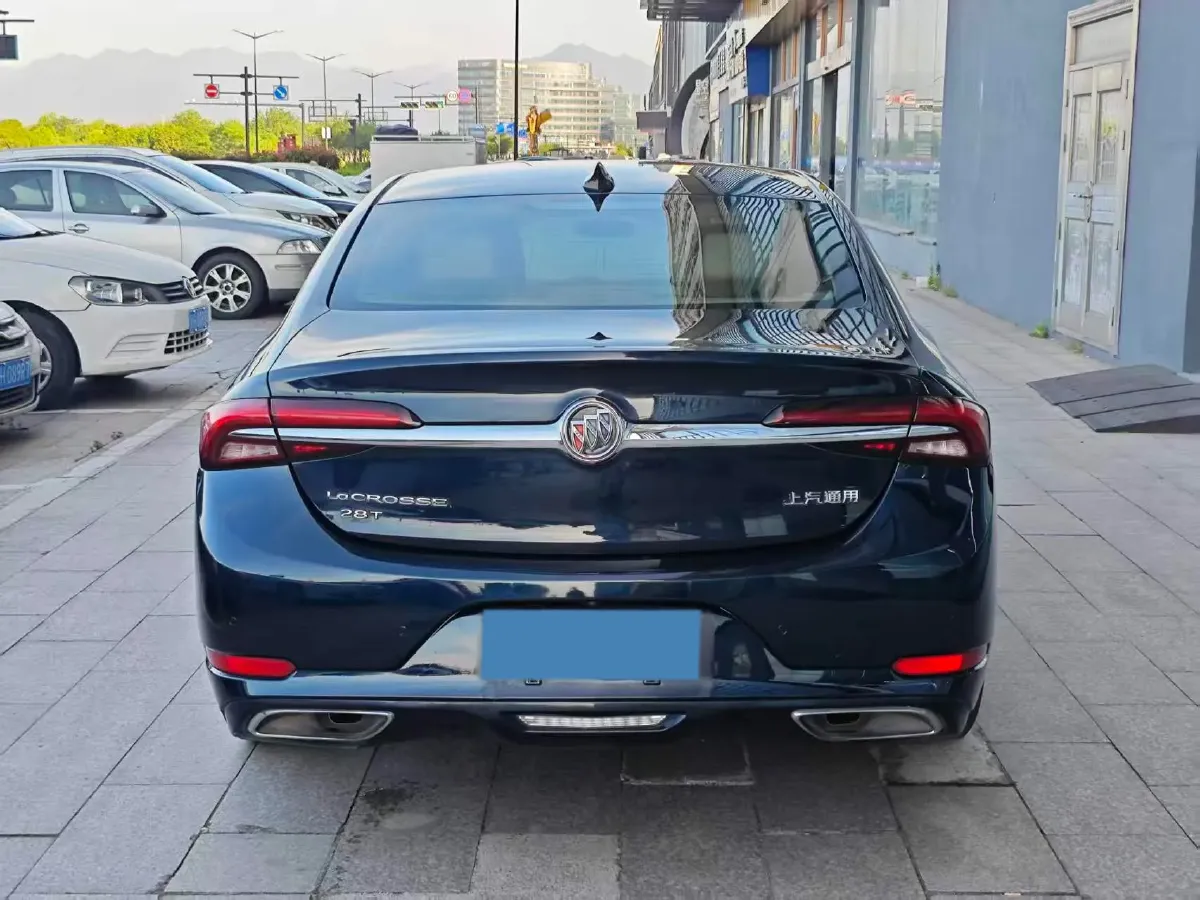 2019 Buick Larcosse 2.0T 241HP L4 9AT,autocango,china used car exporter,china ev exporter,chinese used car exporter,chinese used ev exporter