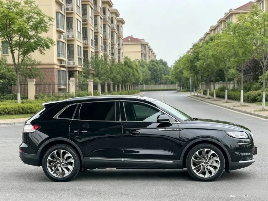 2021 Lincoln Nautilus 2.0T 245HP L4 8AT,autocango,china used car exporter,china ev exporter,chinese used car exporter,chinese used ev exporter