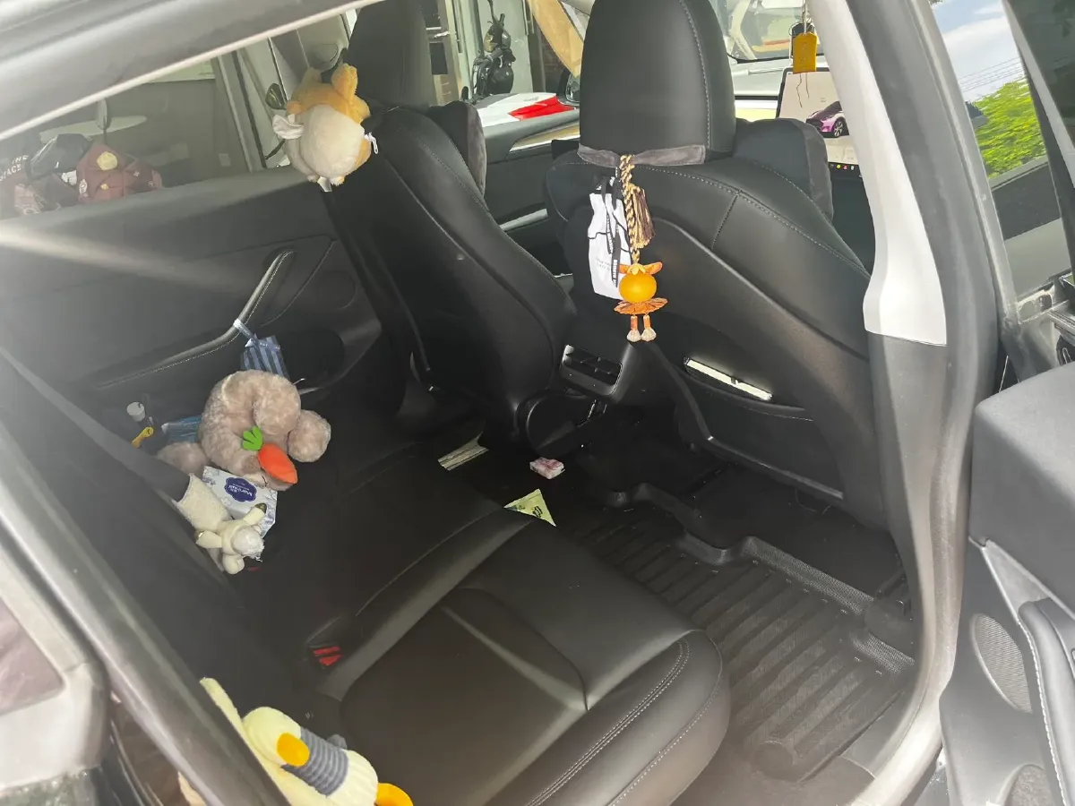 2022 Tesla Model Y BEV 60KWH,autocango,china used car exporter,china ev exporter,chinese used car exporter,chinese used ev exporter