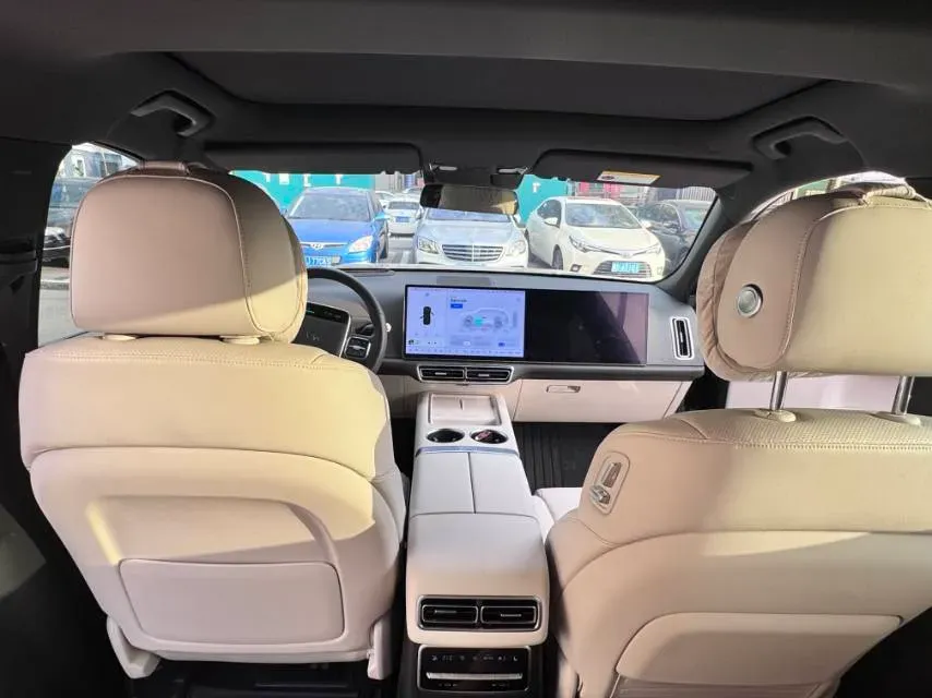 2023 Li L7 Range Extended 154HP REEV 40.9KWH,autocango,china used car exporter,china ev exporter,chinese used car exporter,chinese used ev exporter