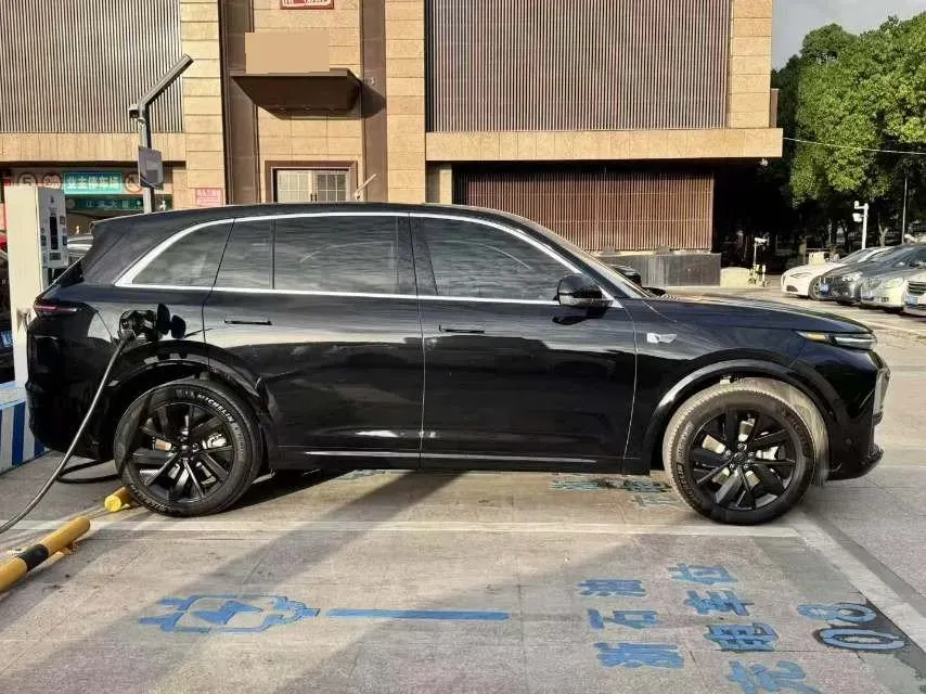 2023 Li L7 Range Extended 154HP REEV 40.9KWH,autocango,china used car exporter,china ev exporter,chinese used car exporter,chinese used ev exporter