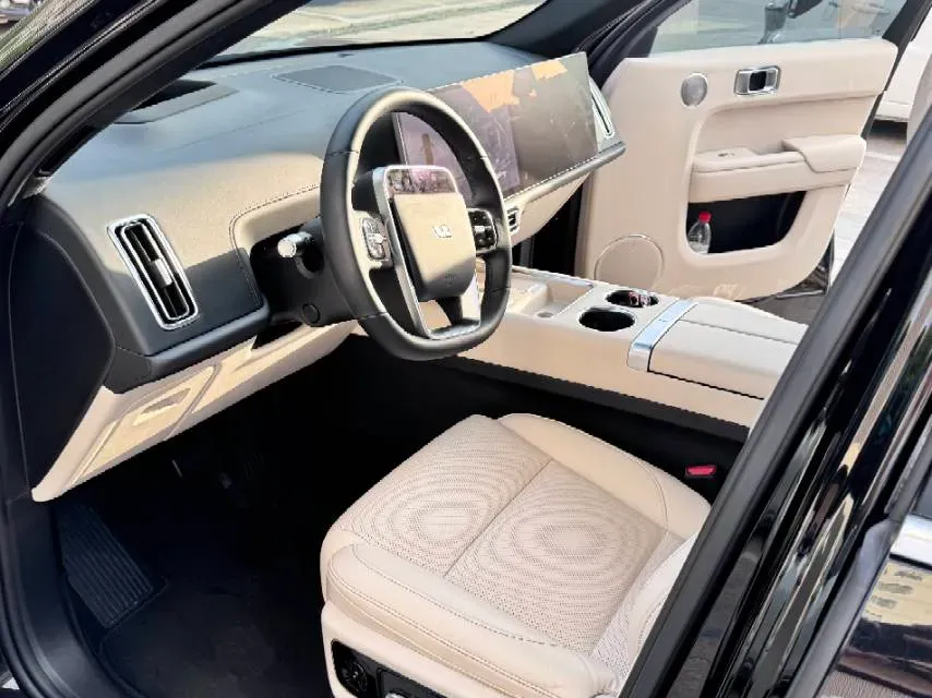 2023 Li L7 Range Extended 154HP REEV 40.9KWH,autocango,china used car exporter,china ev exporter,chinese used car exporter,chinese used ev exporter