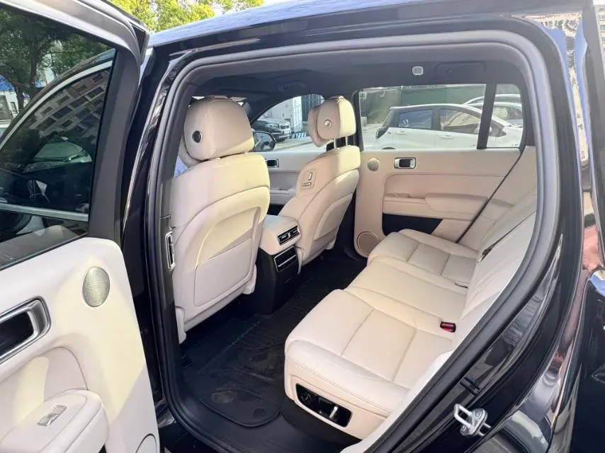 2023 Li L7 Range Extended 154HP REEV 40.9KWH,autocango,china used car exporter,china ev exporter,chinese used car exporter,chinese used ev exporter