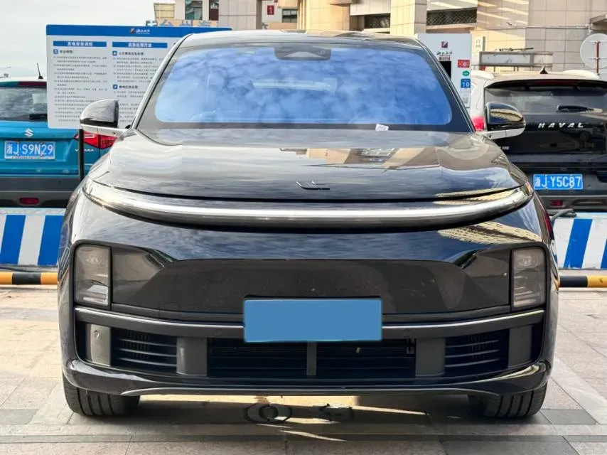 2023 Li L7 Range Extended 154HP REEV 40.9KWH,autocango,china used car exporter,china ev exporter,chinese used car exporter,chinese used ev exporter