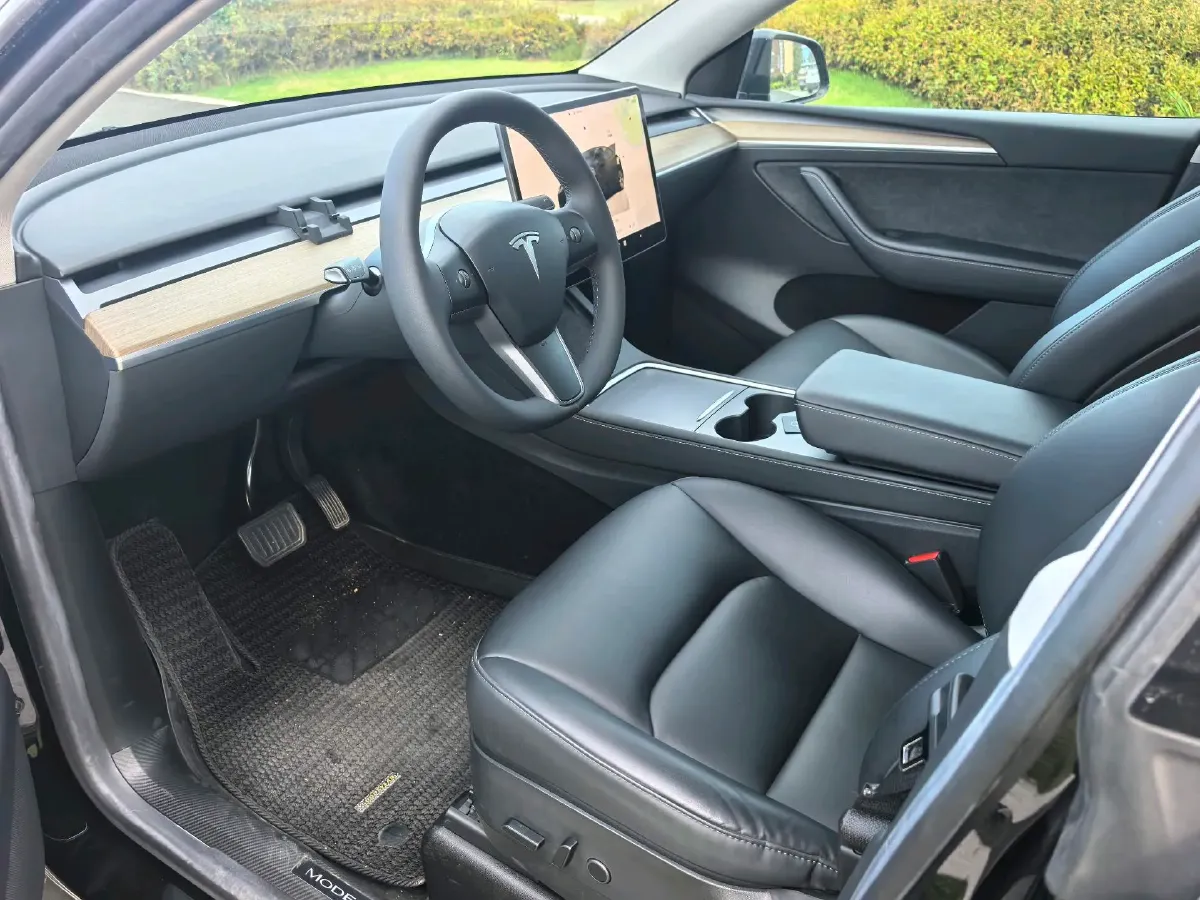 2022 Tesla Model Y BEV 60KWH,autocango,china used car exporter,china ev exporter,chinese used car exporter,chinese used ev exporter