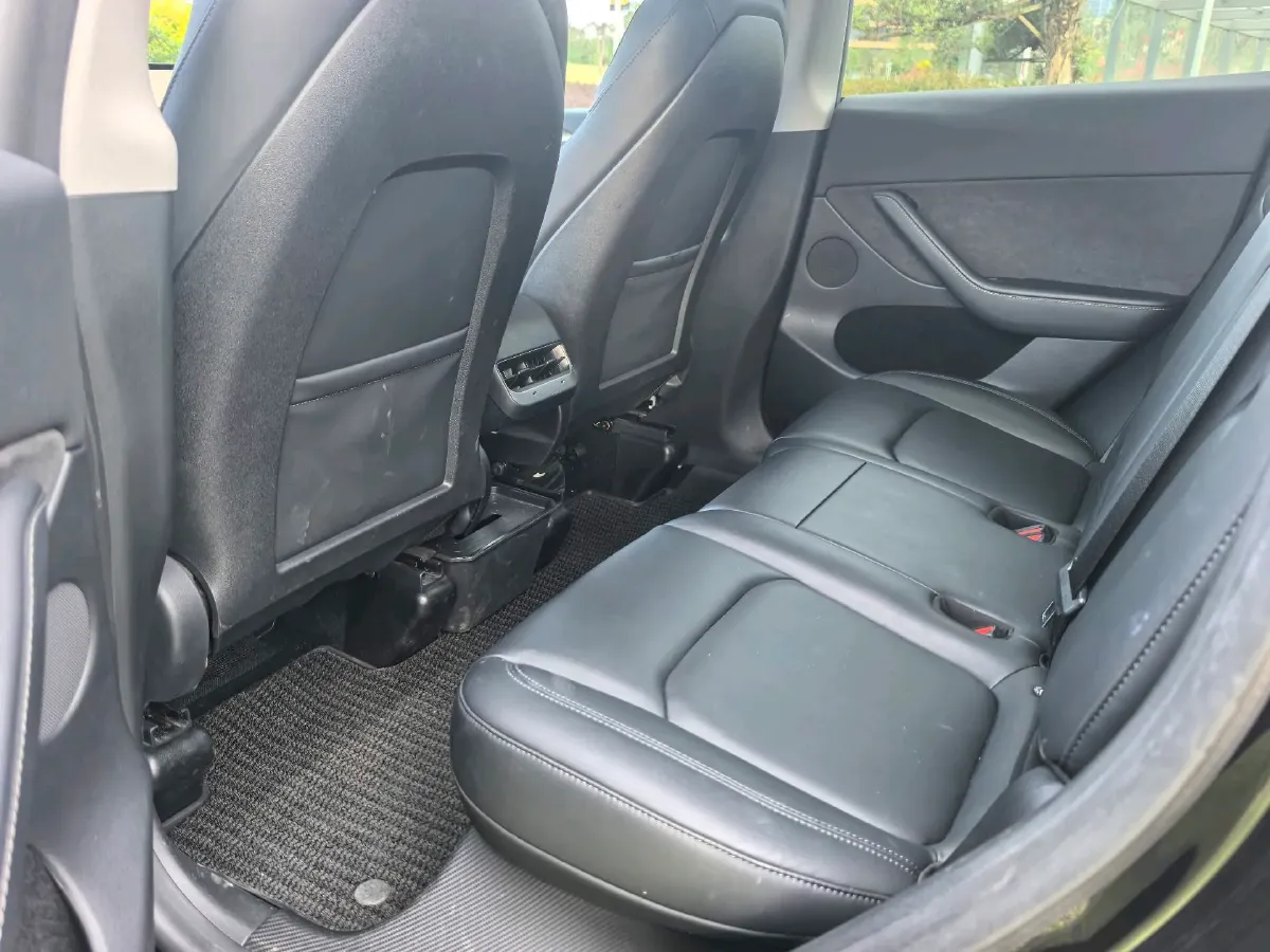 2022 Tesla Model Y BEV 60KWH,autocango,china used car exporter,china ev exporter,chinese used car exporter,chinese used ev exporter