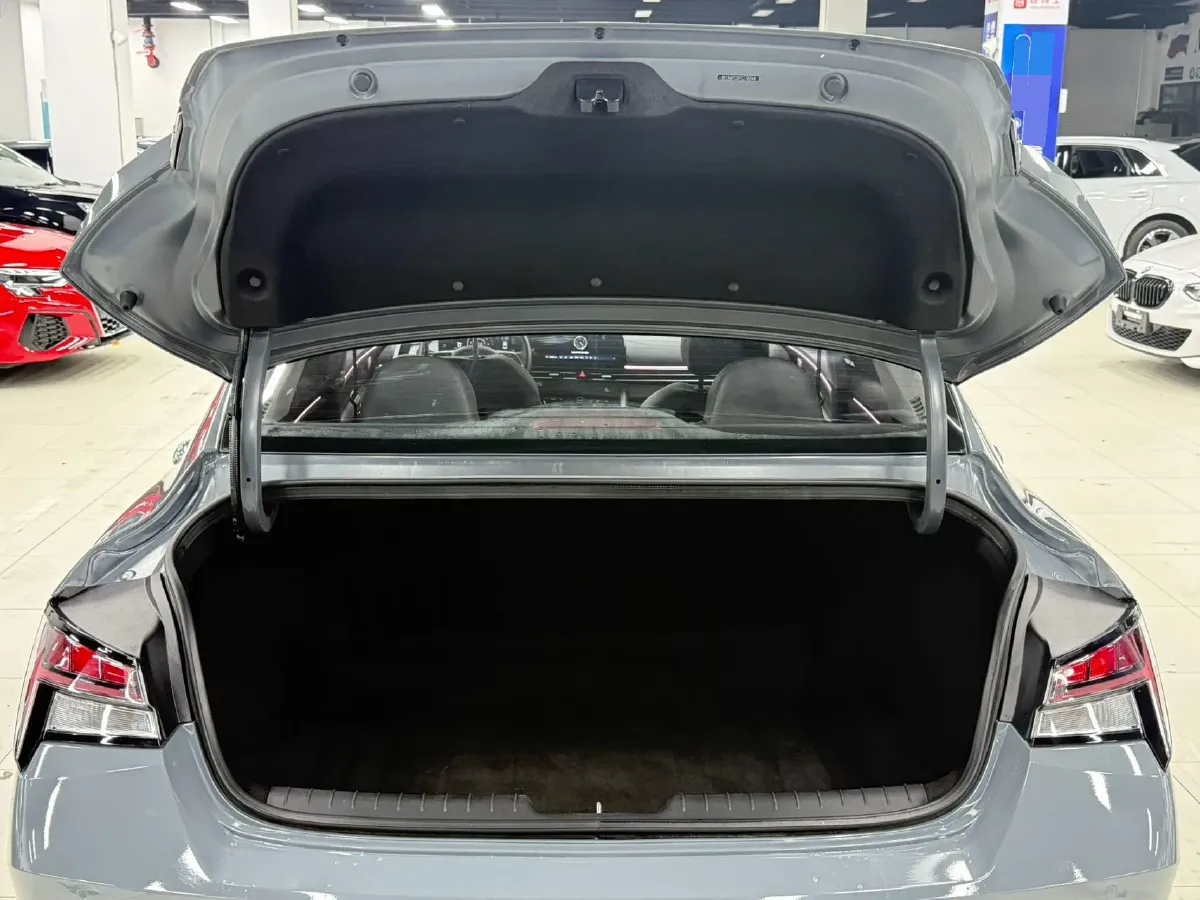 2023 Hyundai Elantra 1.5L 115HP L4 CVT,autocango,china used car exporter,china ev exporter,chinese used car exporter,chinese used ev exporter