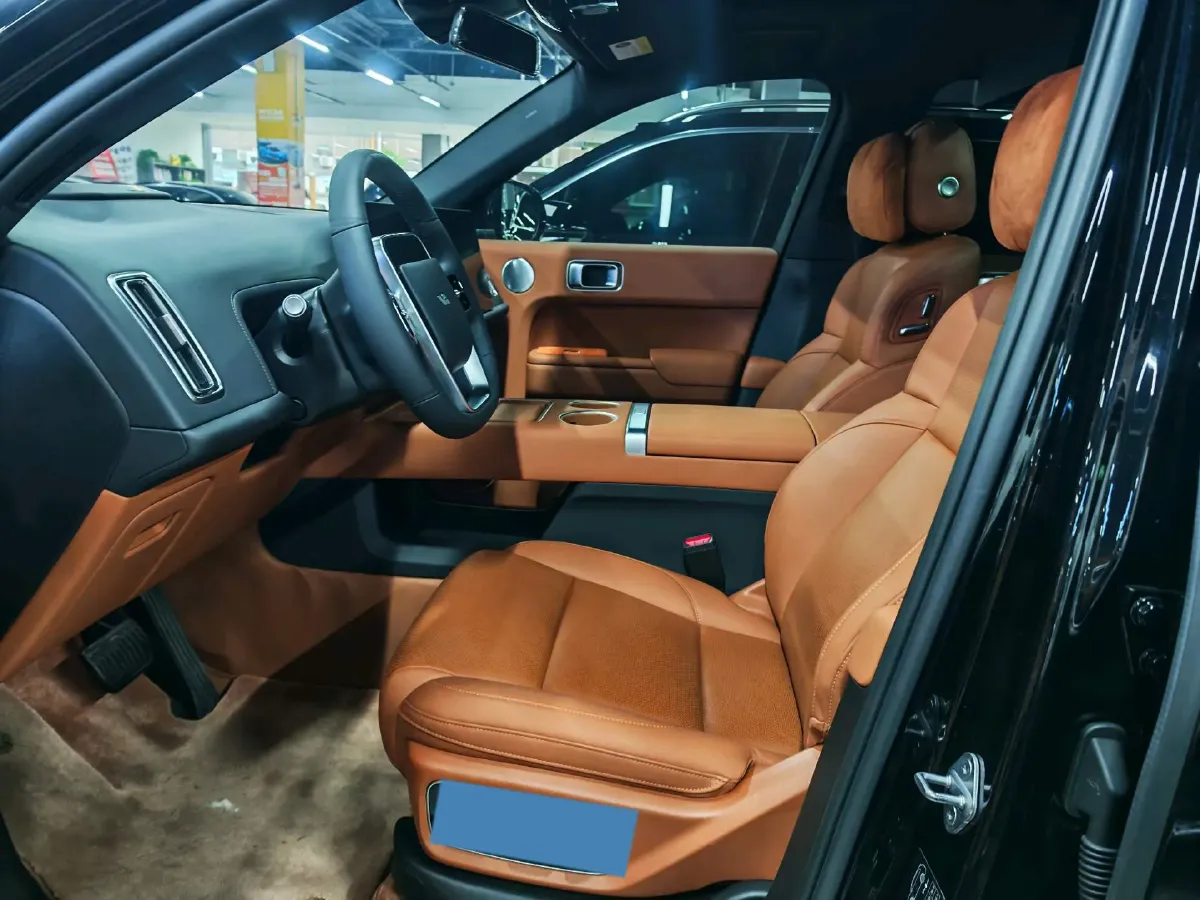 2024 Li L8 Range Extended 154HP REEV 52.3KWH,autocango,china used car exporter,china ev exporter,chinese used car exporter,chinese used ev exporter
