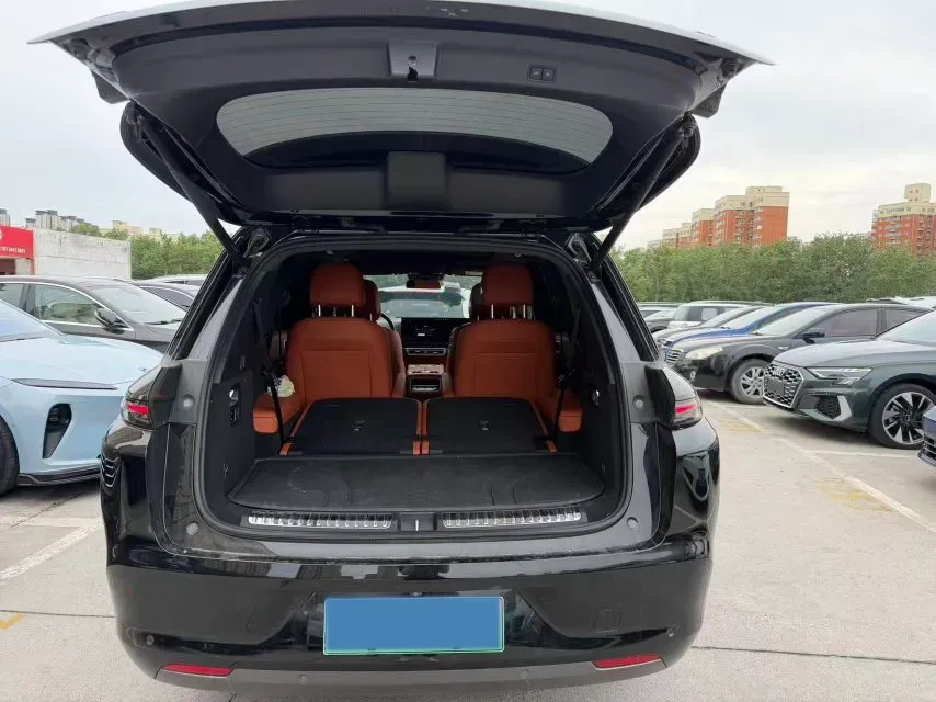 2023 Li L8 Range Extended 154HP REEV 40.9KWH,autocango,china used car exporter,china ev exporter,chinese used car exporter,chinese used ev exporter
