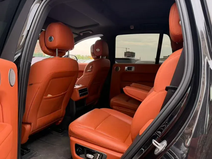 2023 Li L8 Range Extended 154HP REEV 40.9KWH,autocango,china used car exporter,china ev exporter,chinese used car exporter,chinese used ev exporter