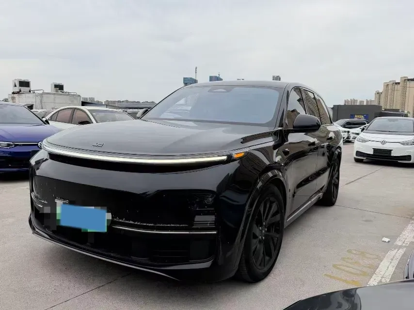 2023 Li L8 Range Extended 154HP REEV 40.9KWH,autocango,china used car exporter,china ev exporter,chinese used car exporter,chinese used ev exporter