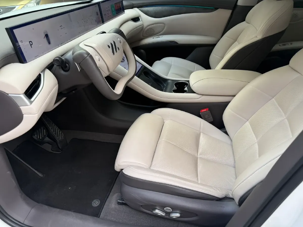 2023 IM LS6 BEV 100KWH,autocango,china used car exporter,china ev exporter,chinese used car exporter,chinese used ev exporter