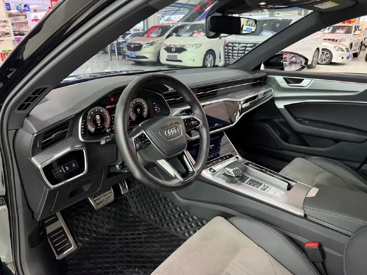 2023 Audi A6L 2.0T 190HP L4 7DCT,autocango,china used car exporter,china ev exporter,chinese used car exporter,chinese used ev exporter