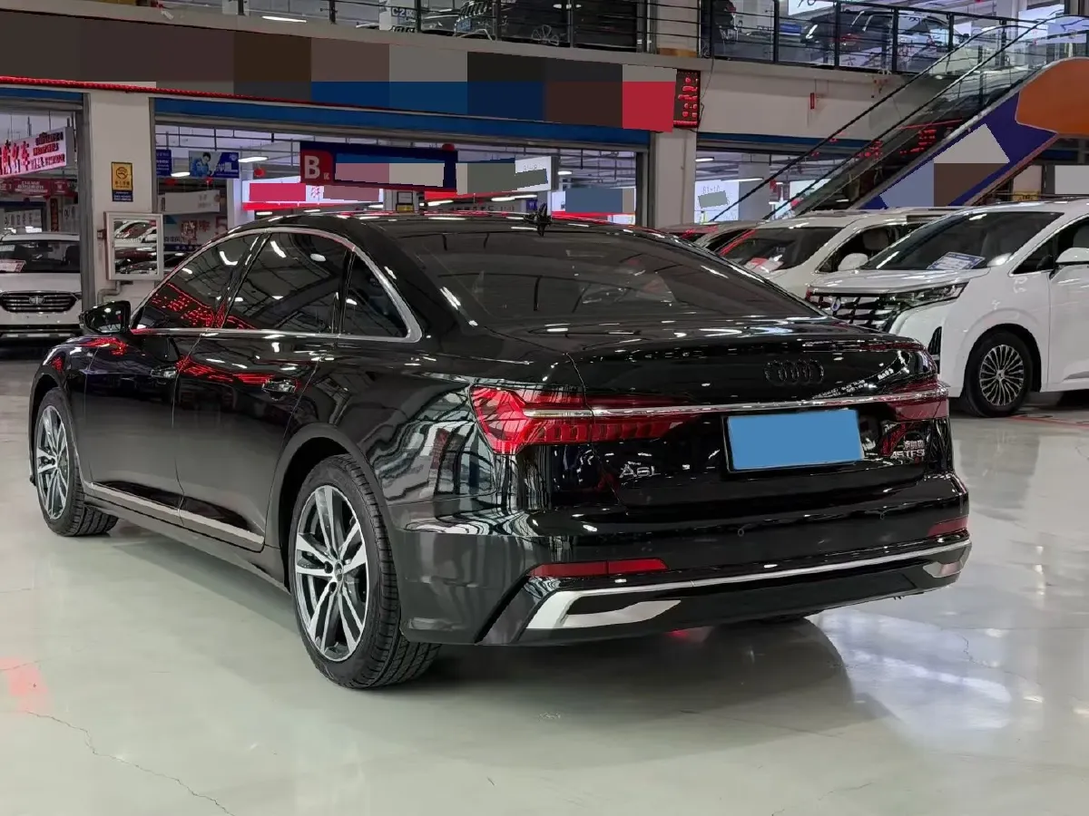 2023 Audi A6L 2.0T 190HP L4 7DCT,autocango,china used car exporter,china ev exporter,chinese used car exporter,chinese used ev exporter
