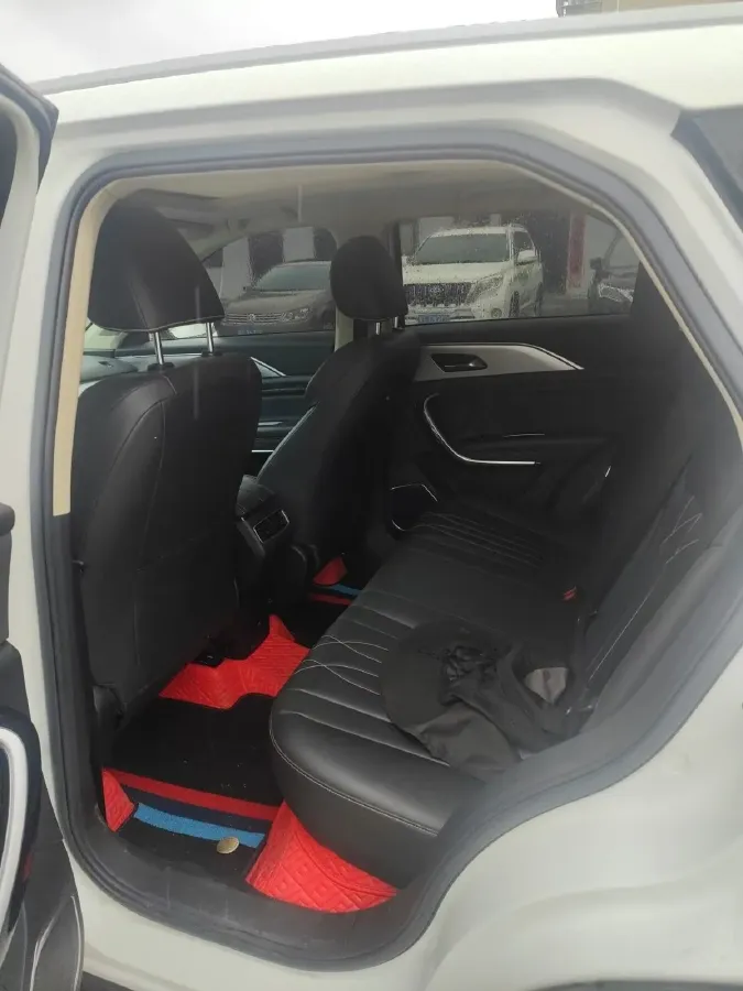 2023 Bestune T77 1.5T 169HP L4 7DCT,autocango,china used car exporter,china ev exporter,chinese used car exporter,chinese used ev exporter