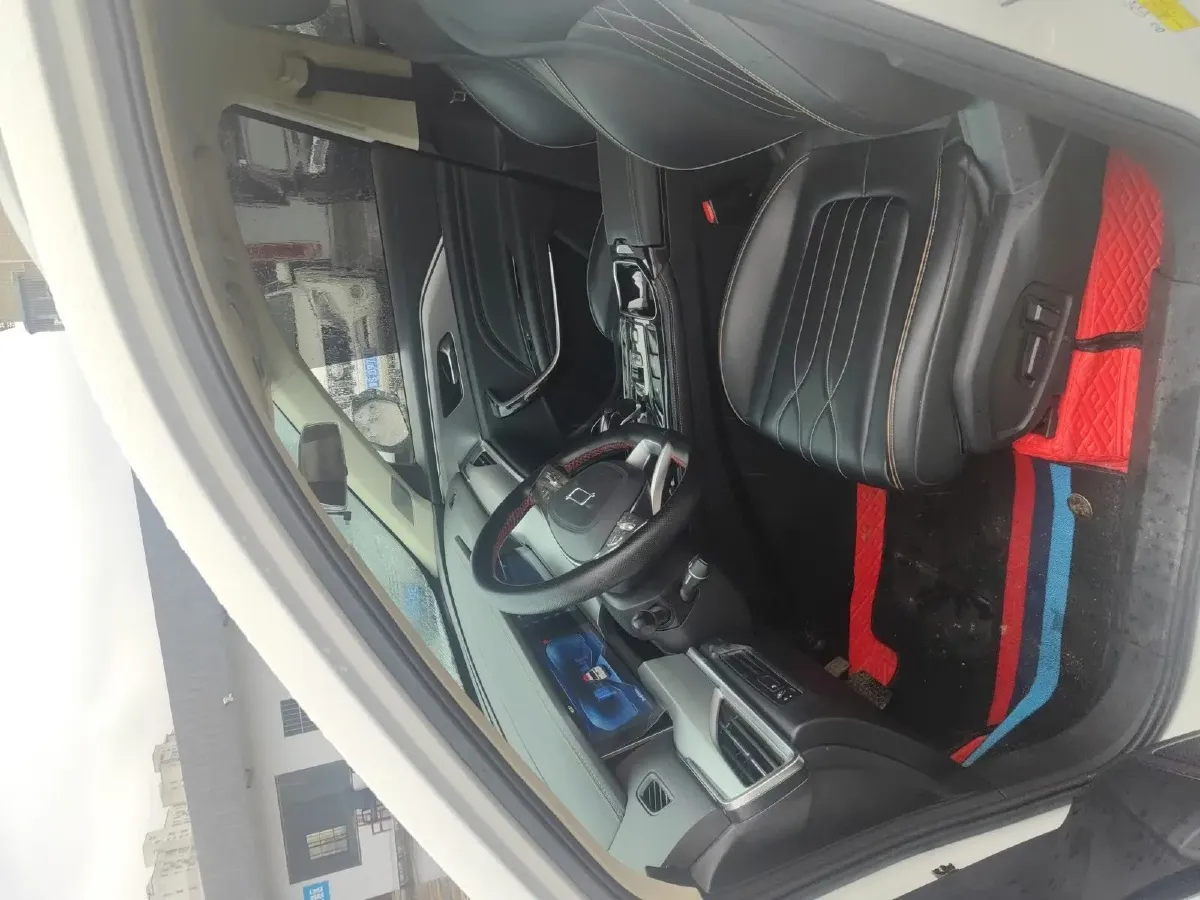 2023 Bestune T77 1.5T 169HP L4 7DCT,autocango,china used car exporter,china ev exporter,chinese used car exporter,chinese used ev exporter
