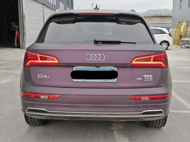 2018 Audi Q5L 2.0T 190HP L4 7DCT,autocango,china used car exporter,china ev exporter,chinese used car exporter,chinese used ev exporter