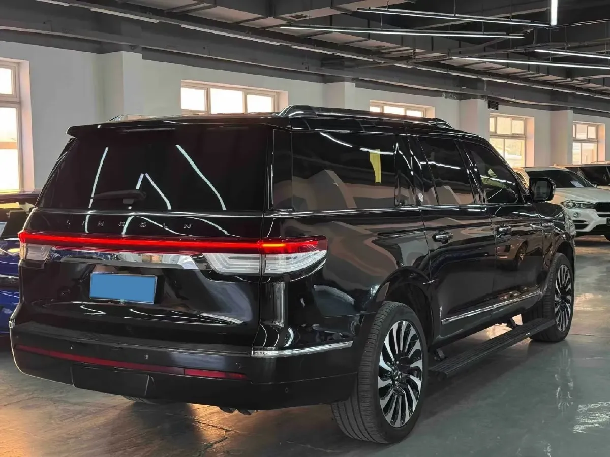 2022 Lincoln Navigator 3.5T 415HP V6 10AT,autocango,china used car exporter,china ev exporter,chinese used car exporter,chinese used ev exporter