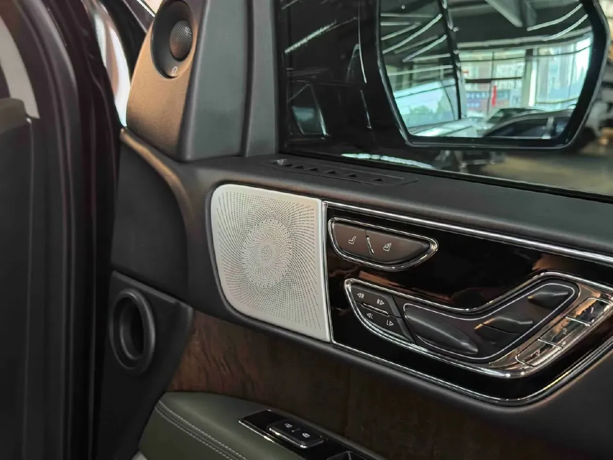 2022 Lincoln Navigator 3.5T 415HP V6 10AT,autocango,china used car exporter,china ev exporter,chinese used car exporter,chinese used ev exporter