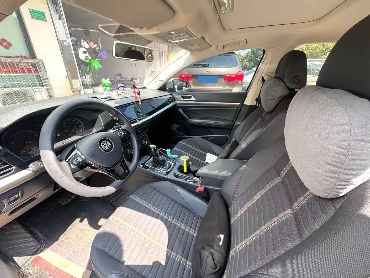 2018 Skoda Karoq 1.4T 150HP L4 7DCT,autocango,china used car exporter,china ev exporter,chinese used car exporter,chinese used ev exporter