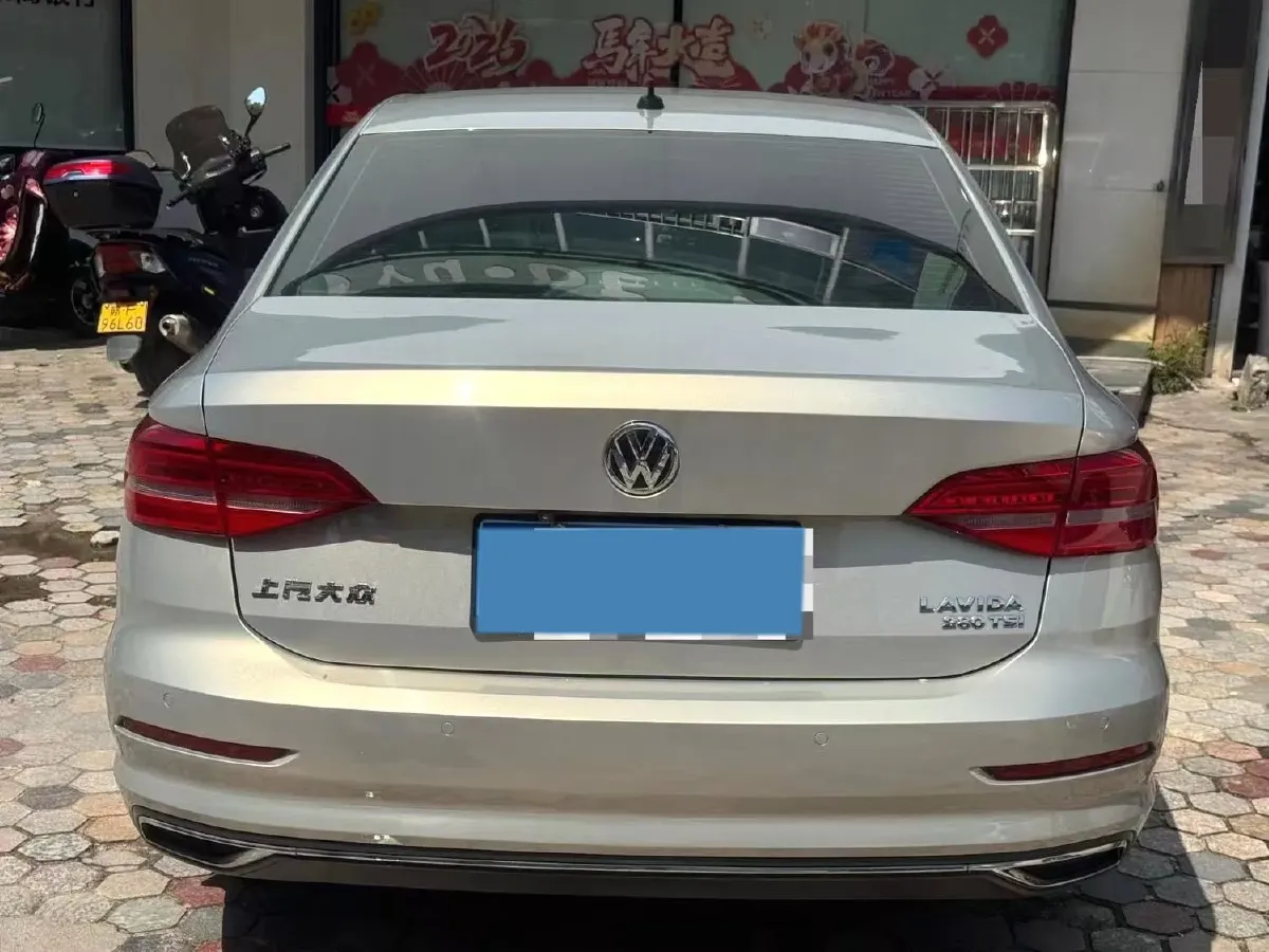 2018 Skoda Karoq 1.4T 150HP L4 7DCT,autocango,china used car exporter,china ev exporter,chinese used car exporter,chinese used ev exporter